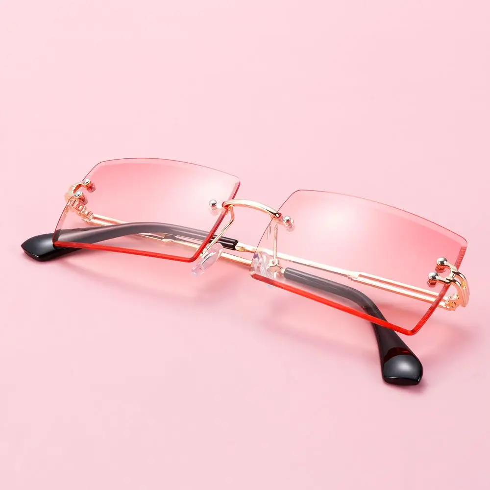 Mote Populære Rimless Lite Rektangel Solbriller Kvinner Menn 2020 Nyanser Metall Legering Briller Briller UV4002